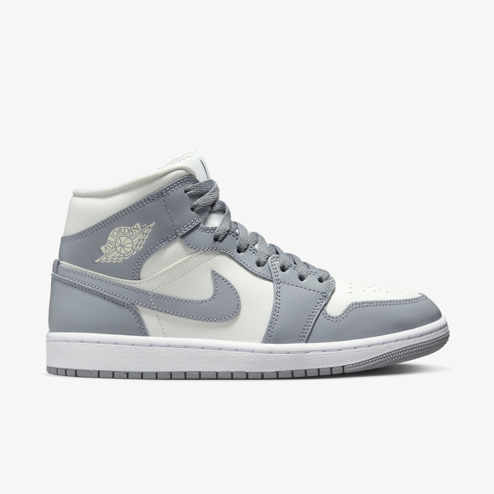 Two Tone Nike Air Jordan Grau Blau Air Jordan Mid Grey Sail BQ6472