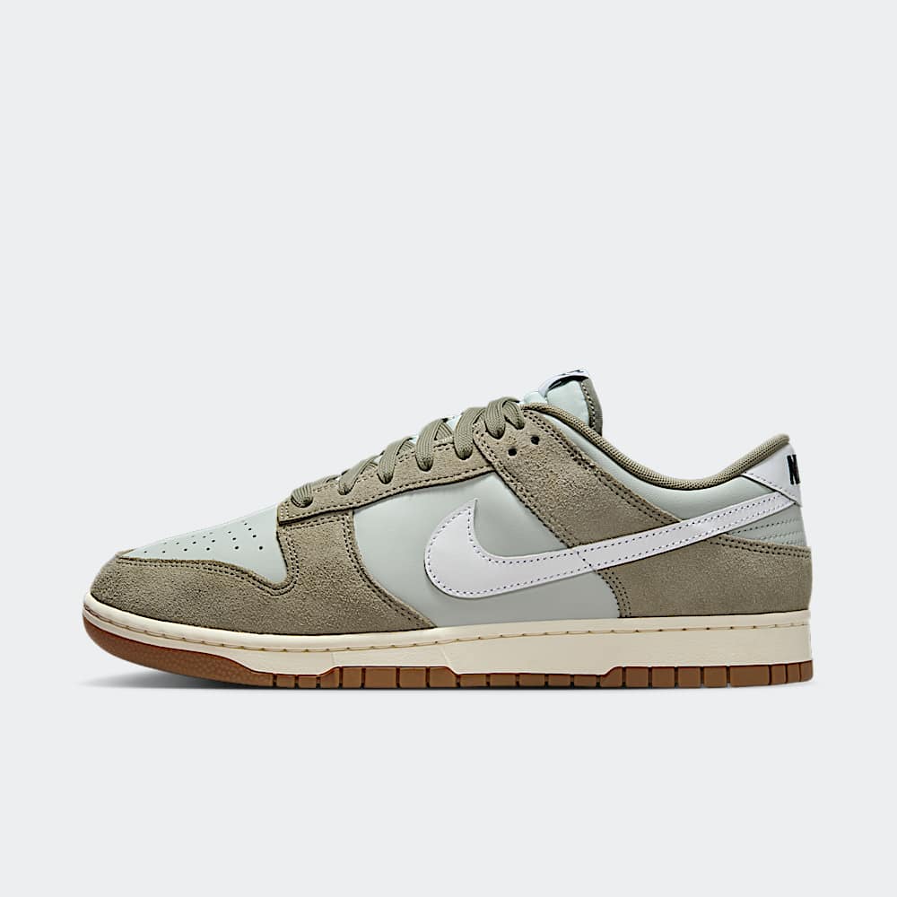 Nike Dunk Low SE 