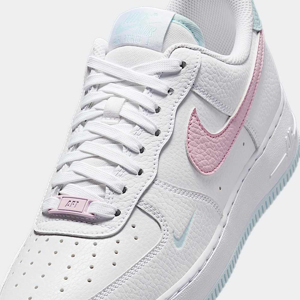 Sneakers Nike Air Force White With Pink And Blue Tick Nike Air