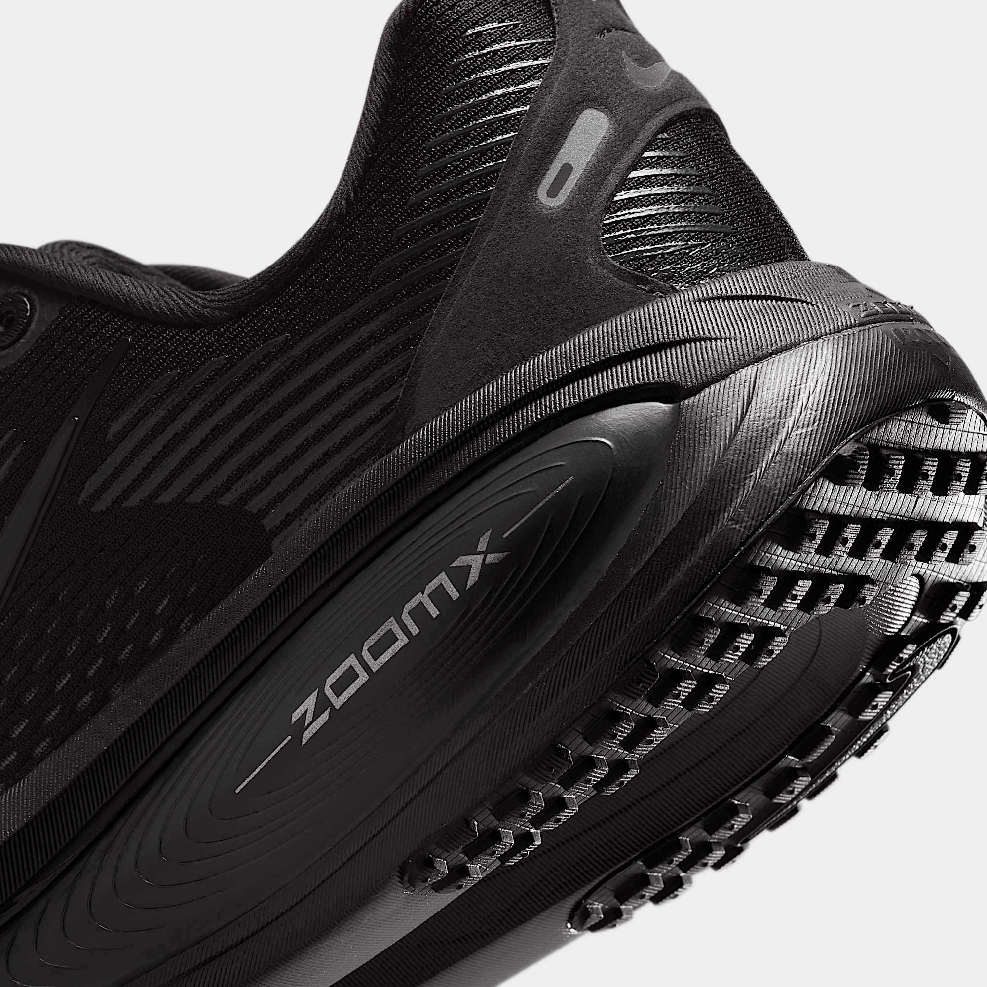 【NIKE】◆Vomero 18 Black◆HM6804-004◆ Nike Vomero 18 