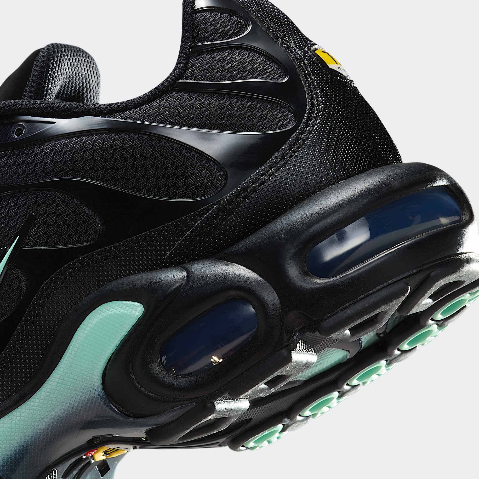 Nike Air Max Plus 