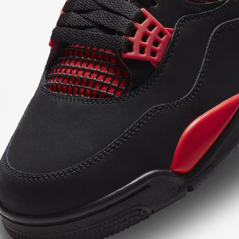 red thunder jordan modelos