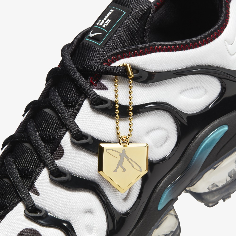 Nike Air Vapormax Plus Swingman DJ5189-001 Grailify