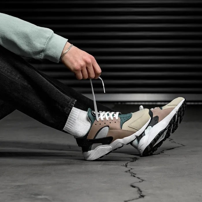 Huarache Escape On Feet Nike Air Huarache OG Escape DH9532