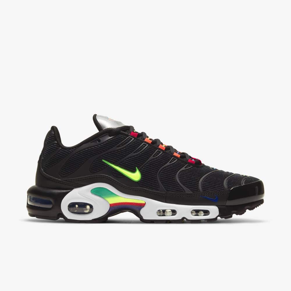 Shoes Nike Tn Schwarz Bunt Nike Tns Haifischnikez Alle Farben Nike