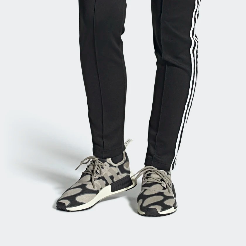 adidas gazelle silver green womens Adidas NMD R1 Roller Knit CG2999 Off White Trainers  Foot World