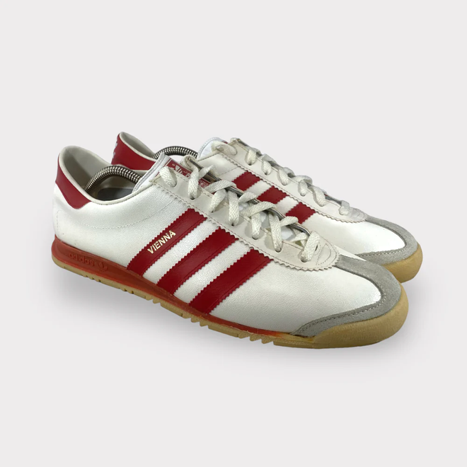 Adidas originals hotsell vienna price