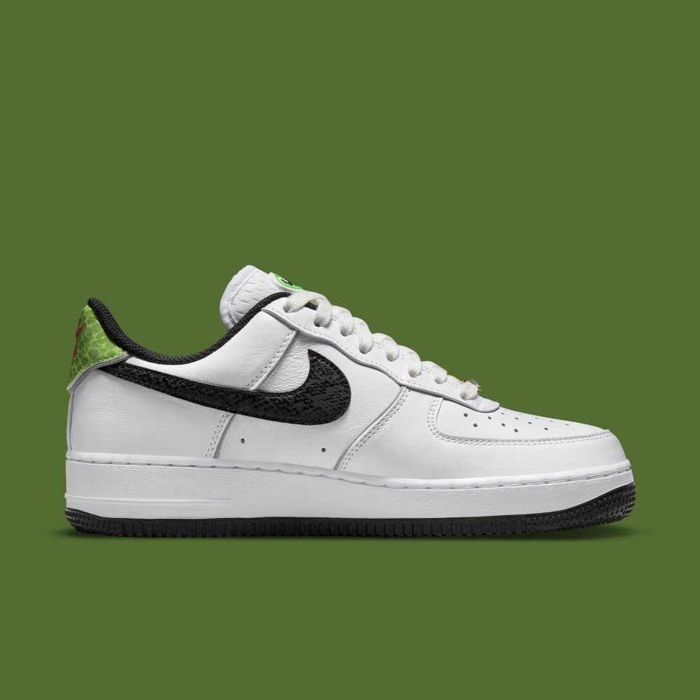 Nike air force 1 store just do it mens green