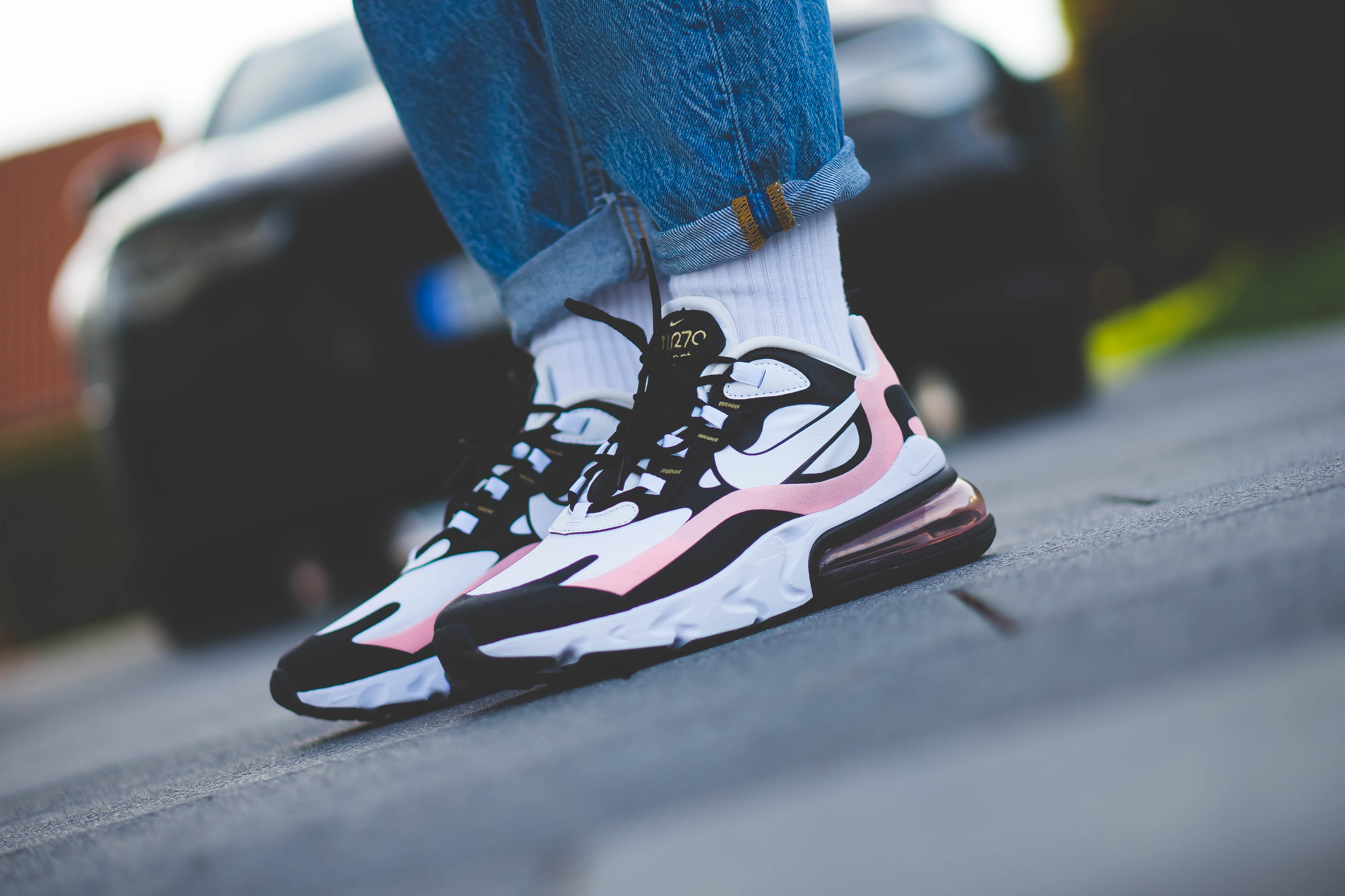 2019 womens nike air max outlet 270 react bleached coral