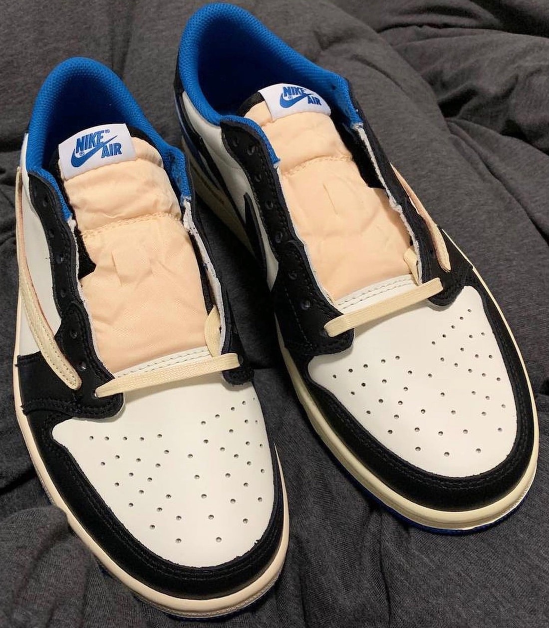 Travis Scott x Air Jordan 1 Low Obsidian Release Information