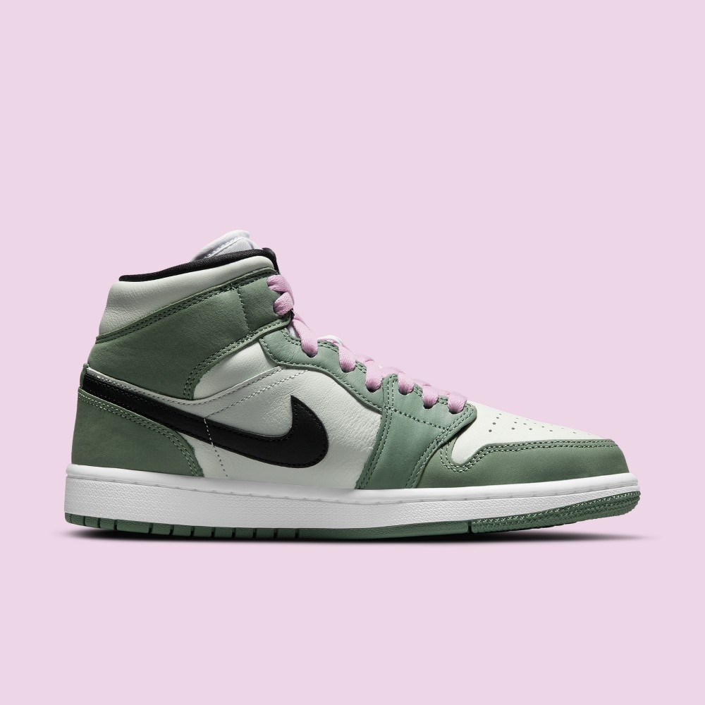 Green and best sale pink jordans