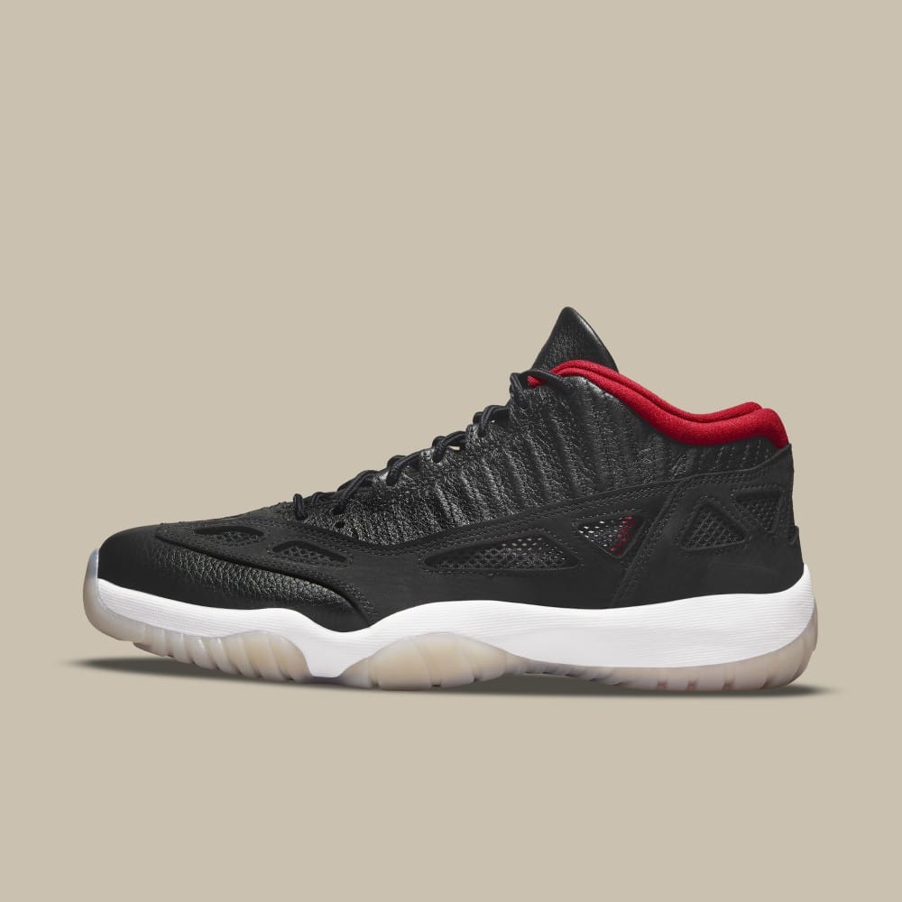 Jordan 11 low outlet ie black red