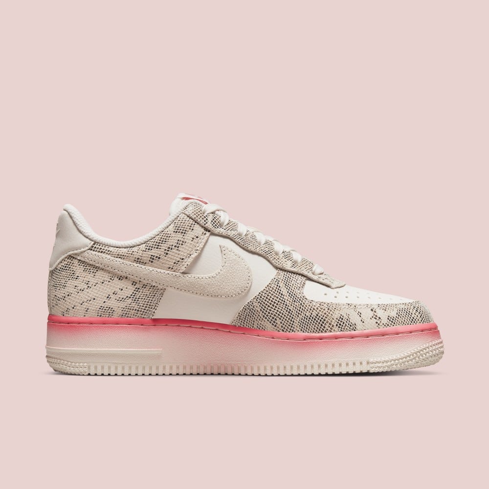 Nike air force hot sale 1 snakeskin