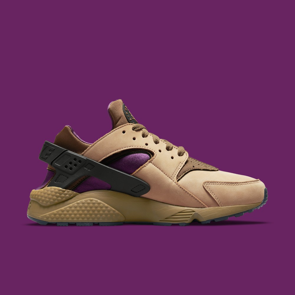 Another OG Returns with the Nike Air Huarache LE