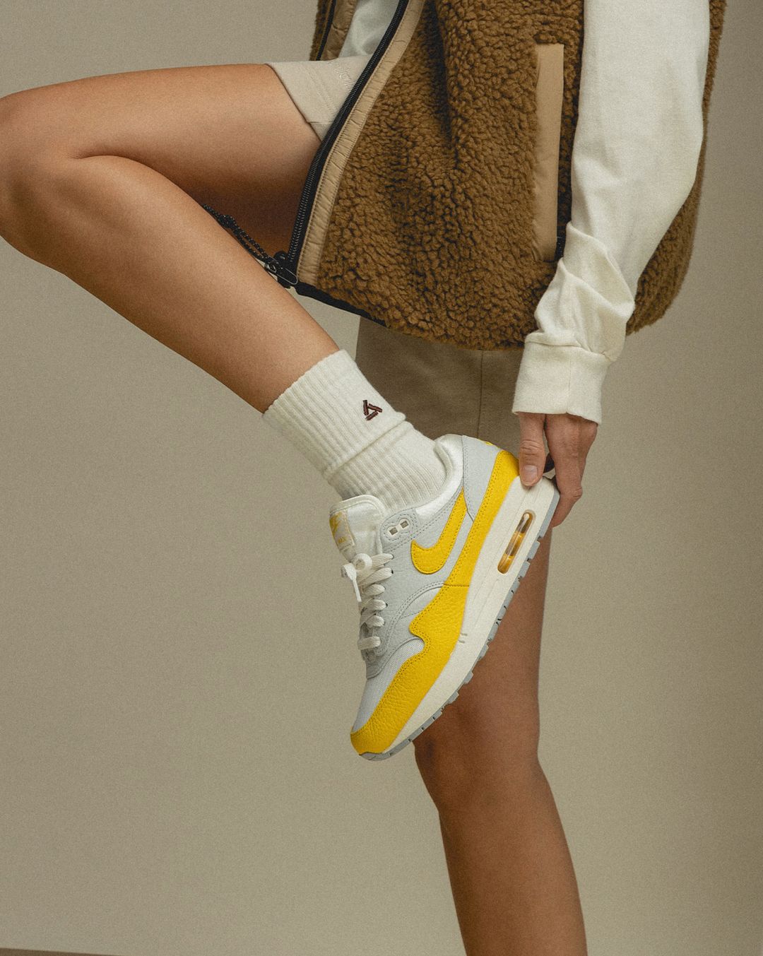 Airmax 1 hot sale yellow