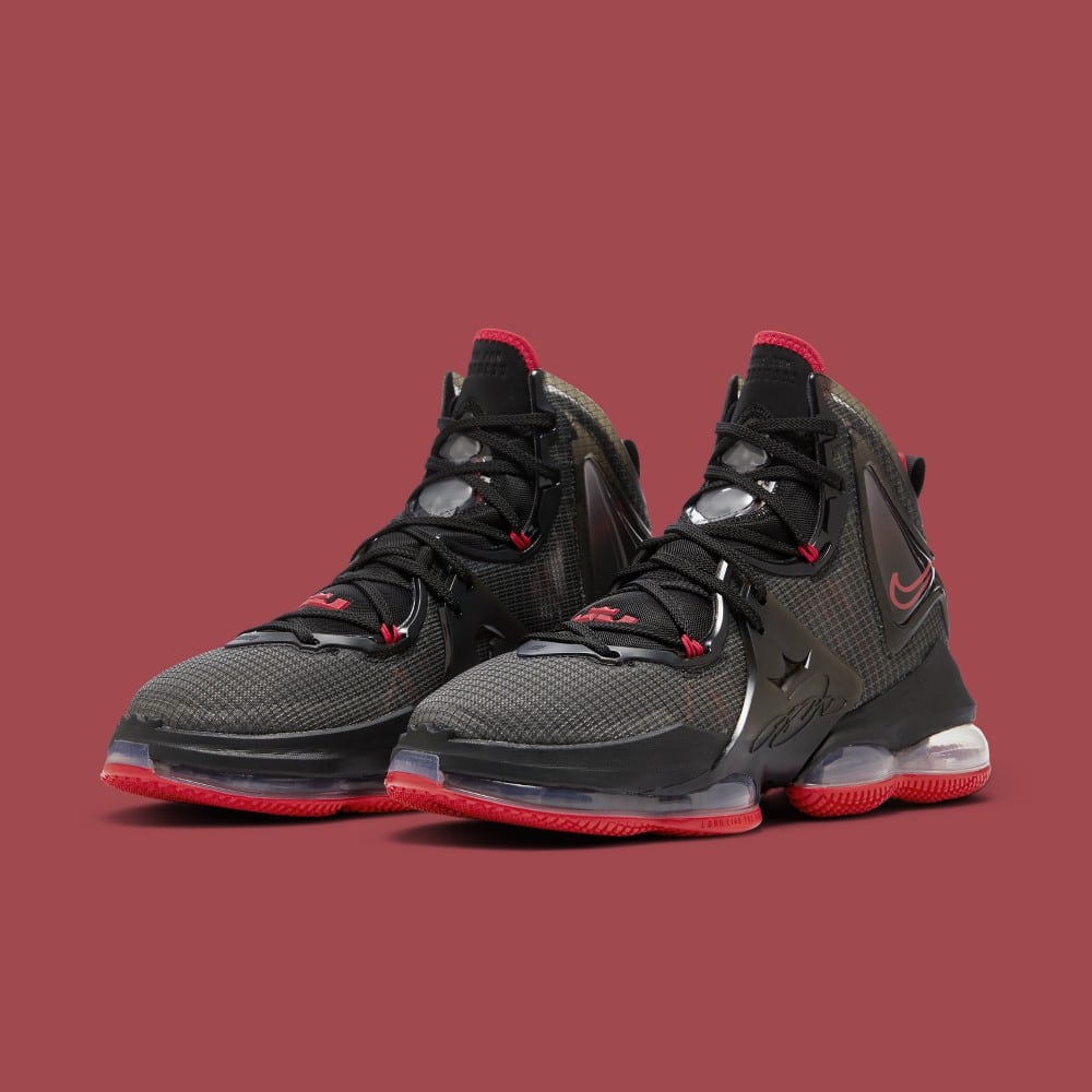 Nike LeBron 19 Bred