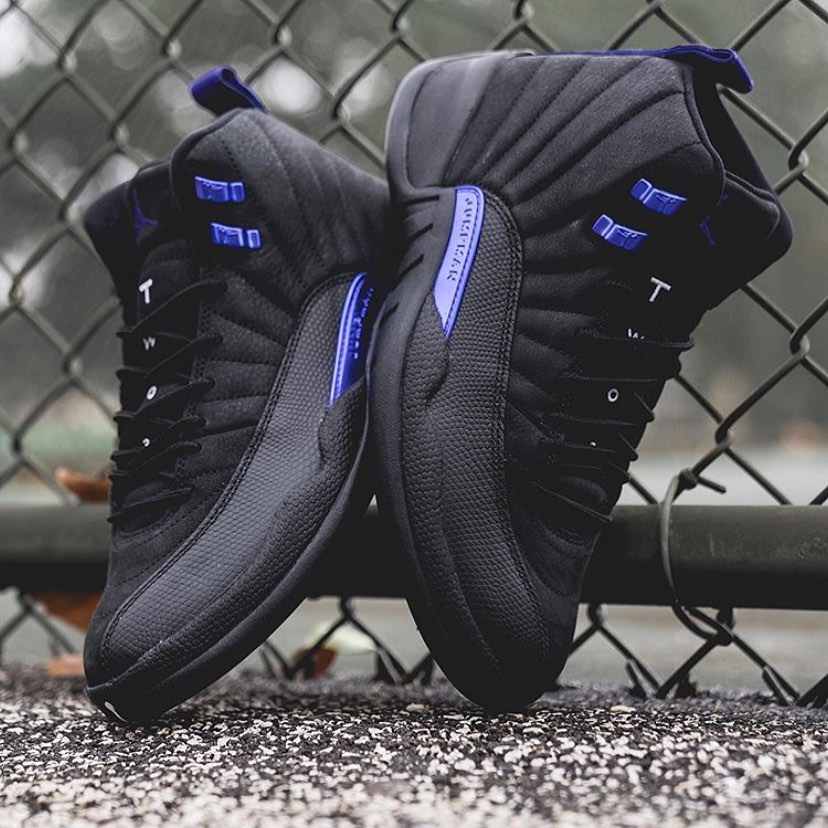 Jordan retro 12 black on sale blue