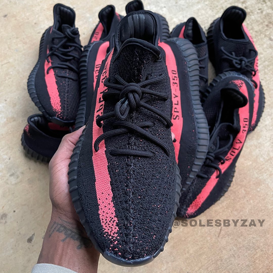 Yeezy hot sale shoes red