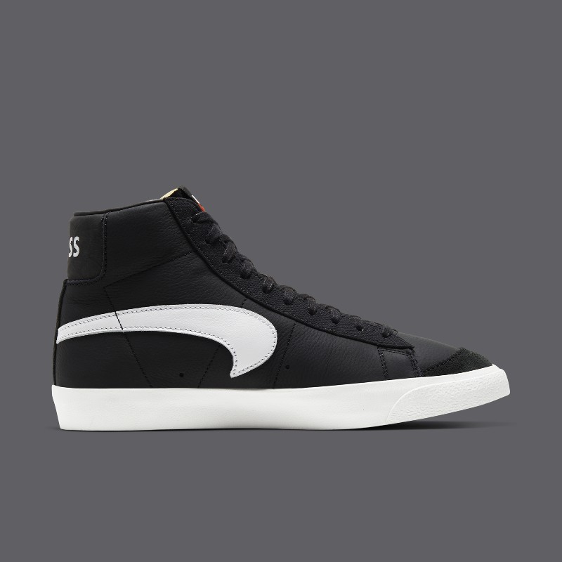 virar Ten confianza medida Slam Jam Released a Black Nike Blazer Mid "Class of '77" | Grailify