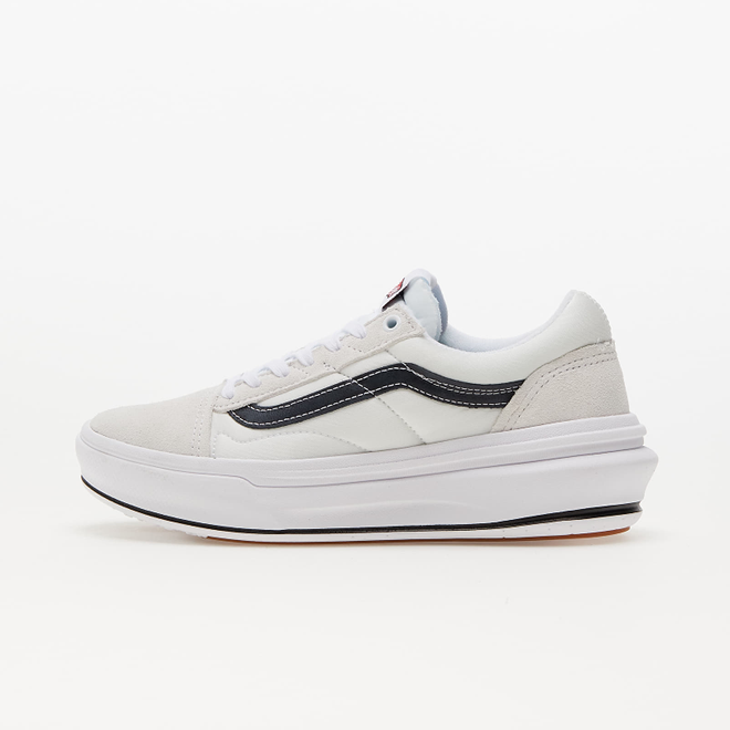 Vans old skool 2025 white with black stripe