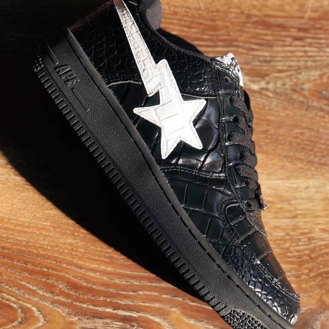 The First Pictures of the Off White BAPESTA Have Been Sighted