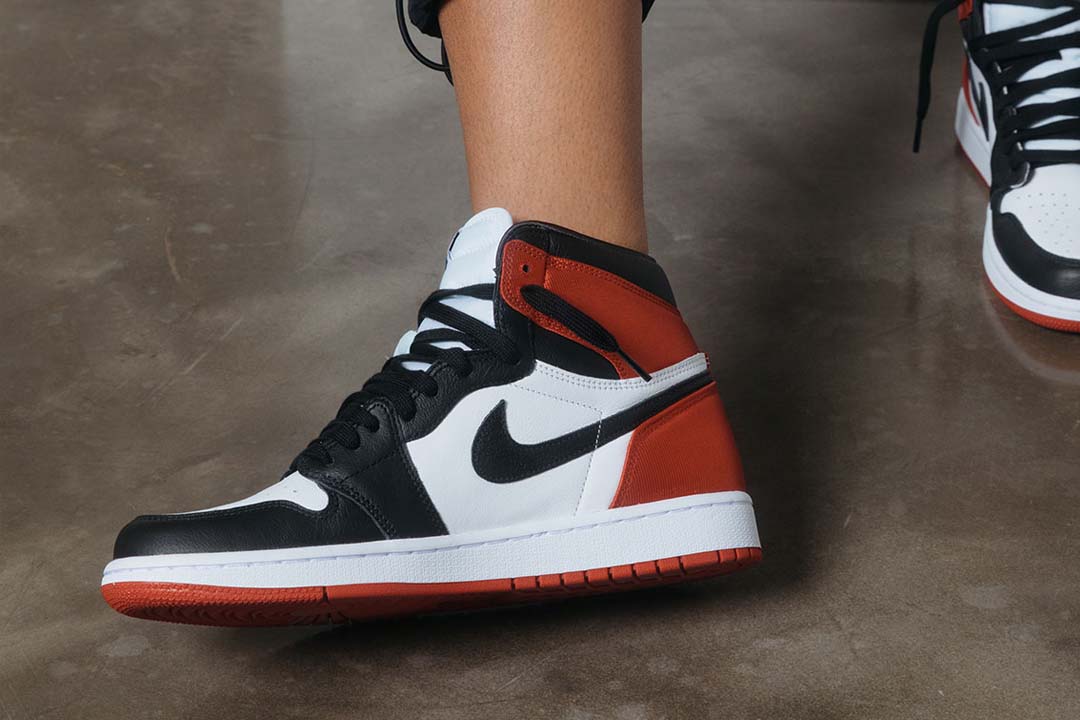 Der Air Jordan 1 Satin Black Toe fur WMNS Grailify