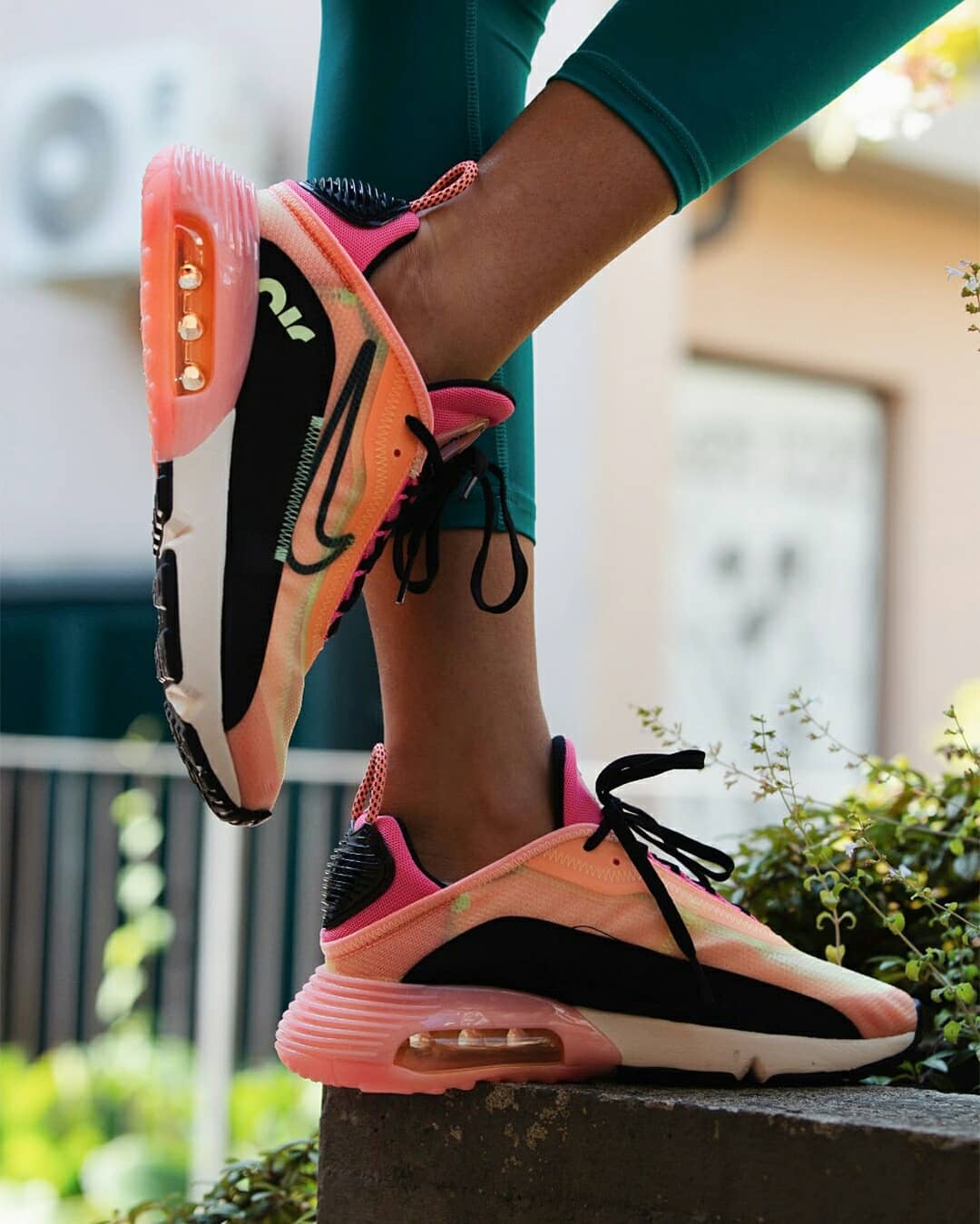 Nike air max 2090 best sale on feet