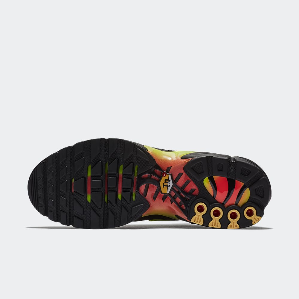 Air max plus solar red online