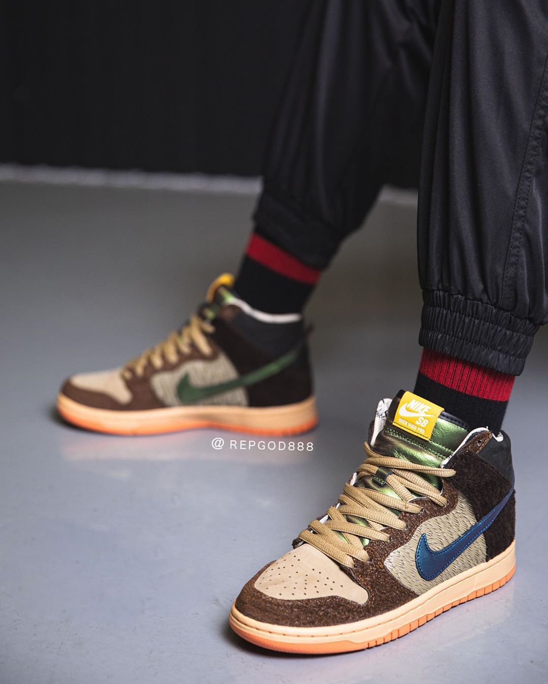 Thanksgiving Inspires the New Concepts x Nike SB Dunk High 