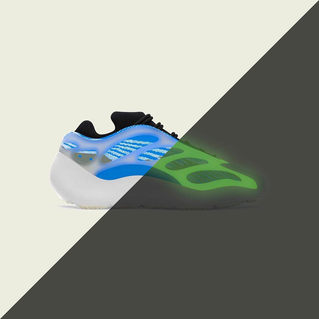 Adidas yeezy hotsell ar emoji