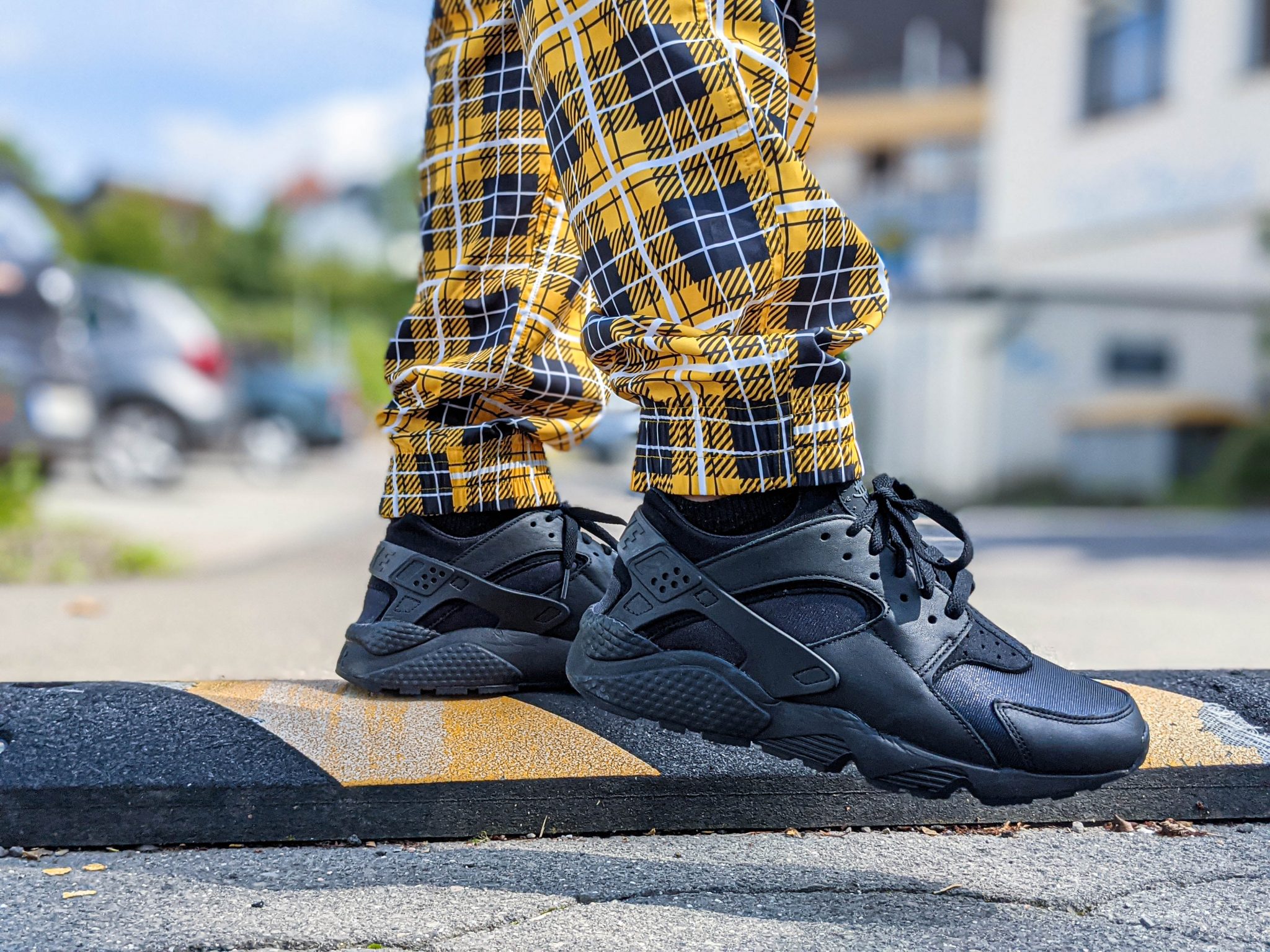 Nike air huarache on feet best sale