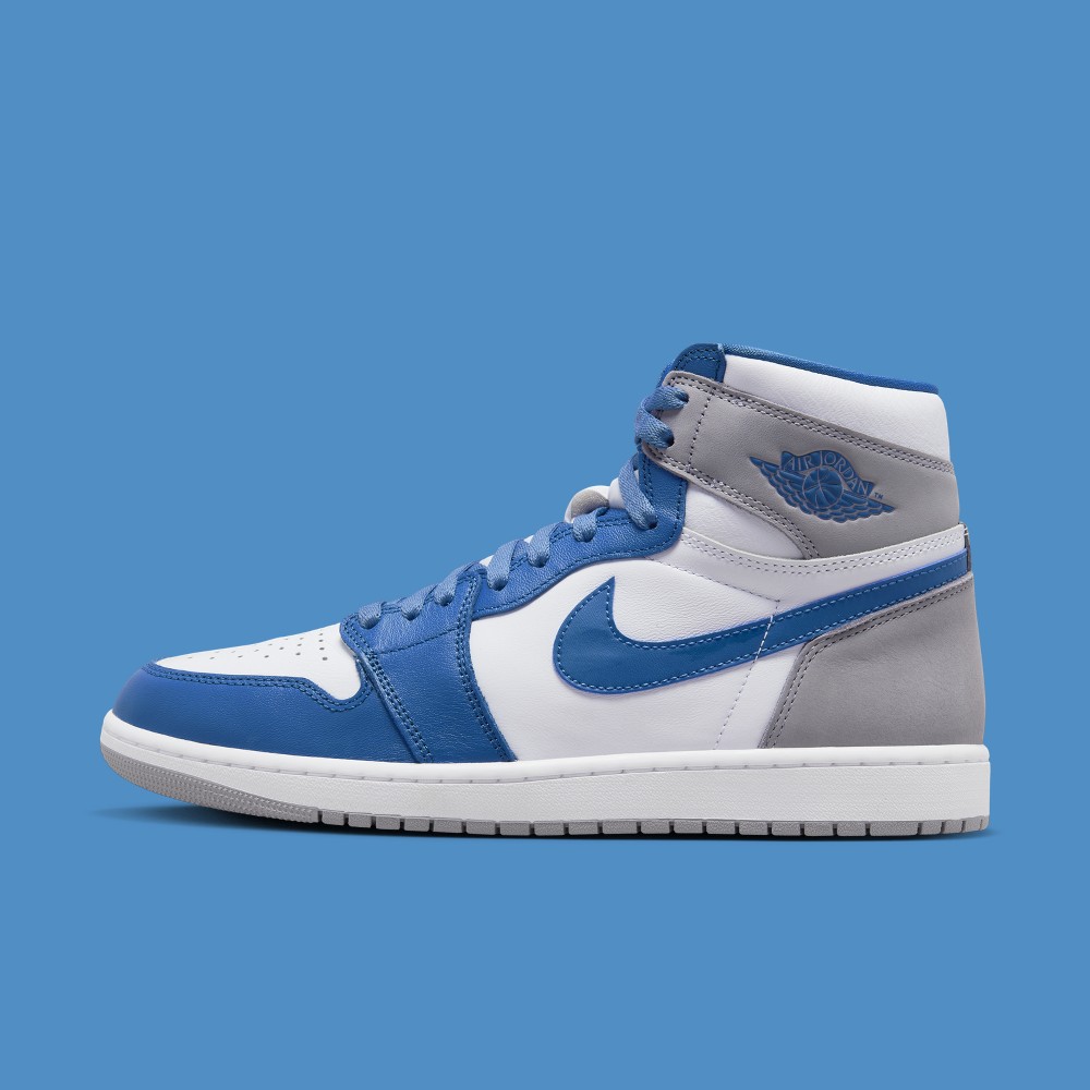 Air Jordan 1 Retro High 'True Blue