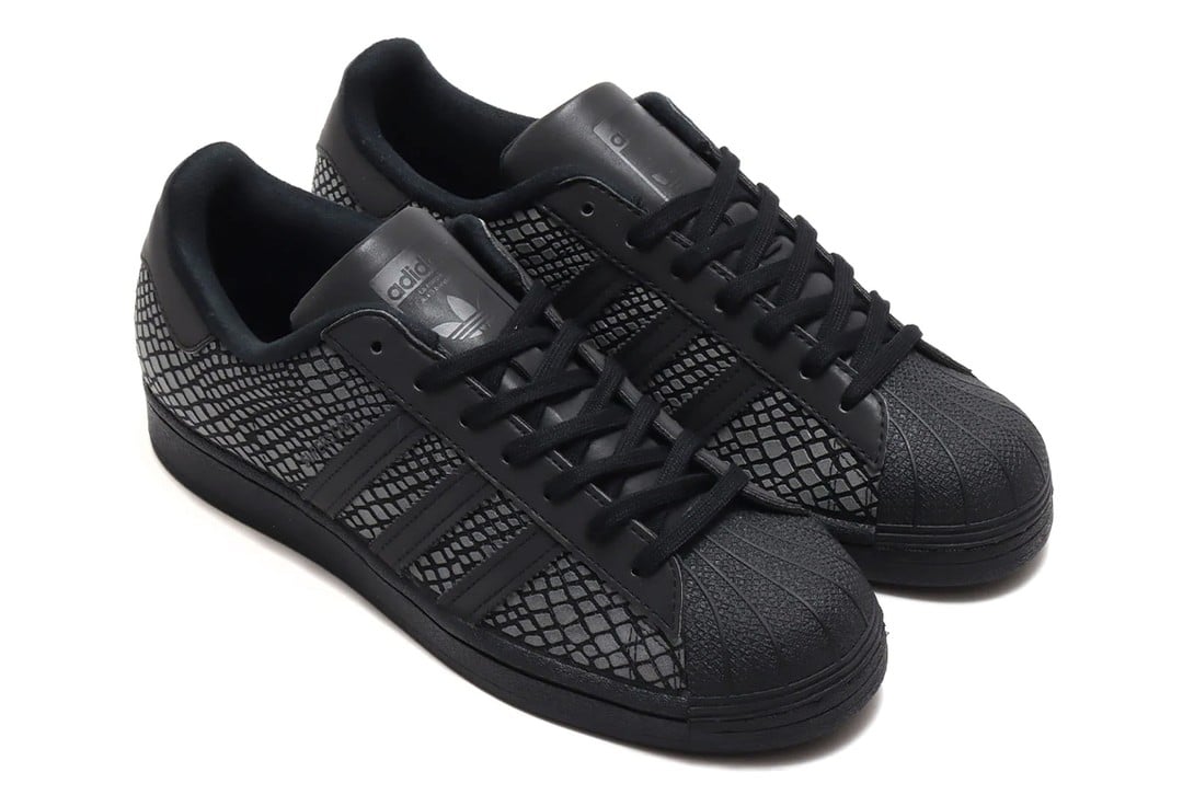 Adidas superstar outlet reflective