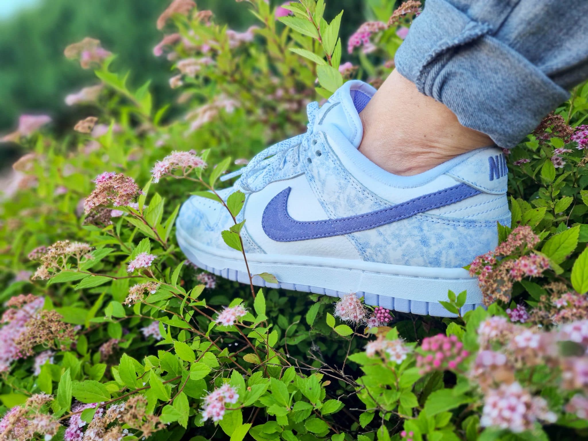 nike dunk low purple green