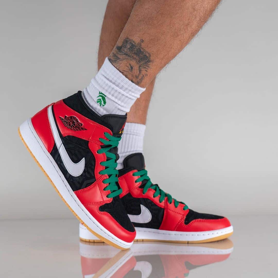 Get Into the Christmas Spirit with This Air Jordan 1 Mid | Grailify