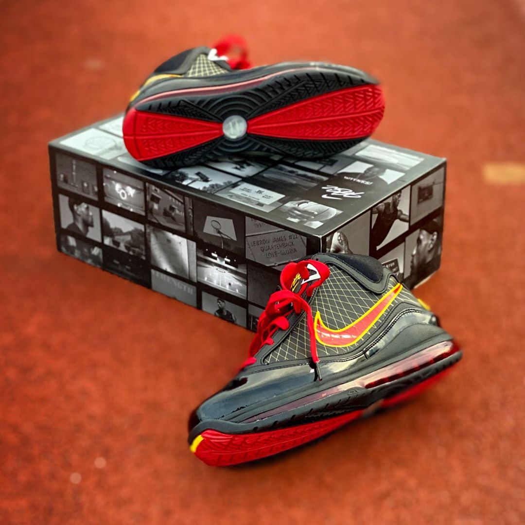 Lebron 7 fairfax 2020 best sale