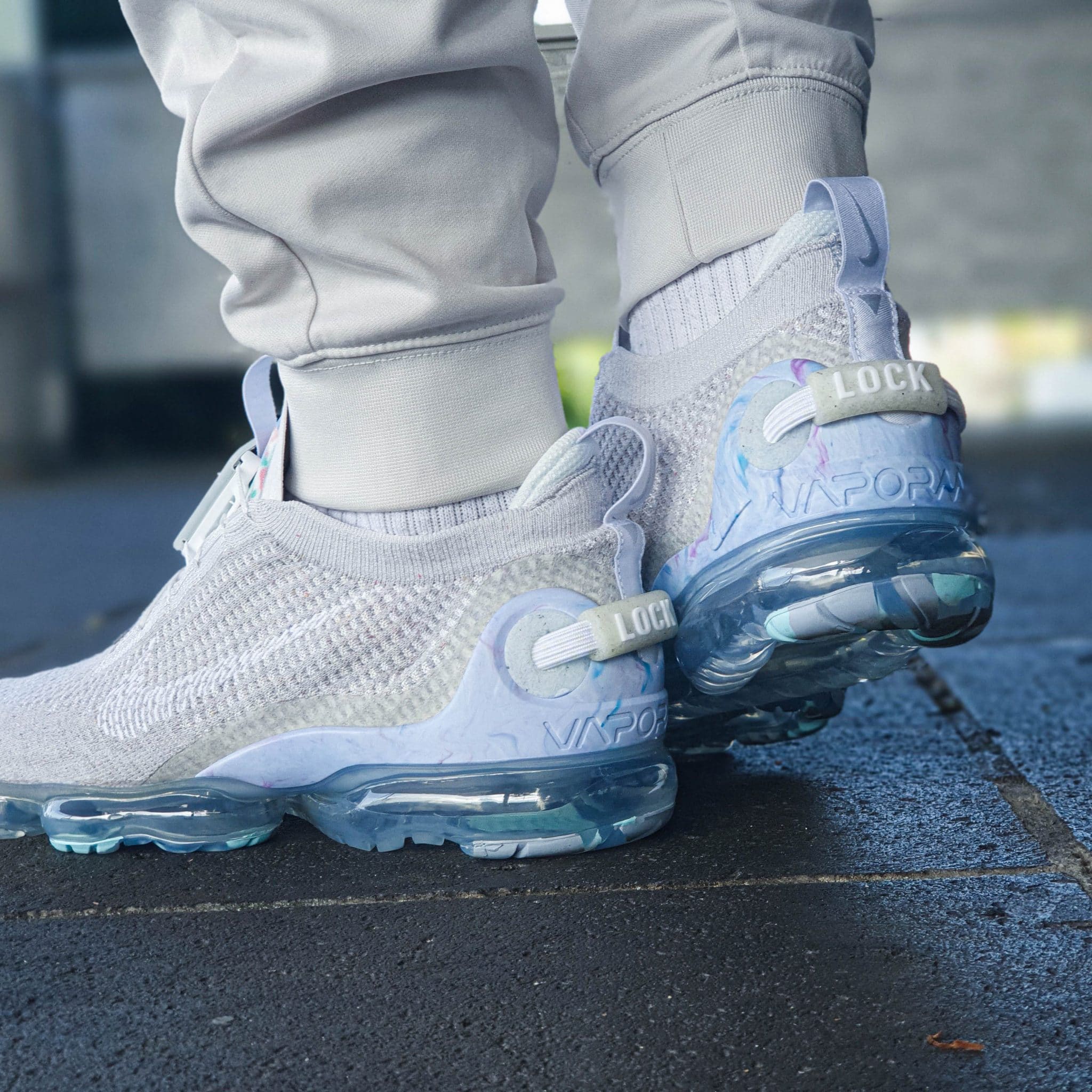 Nike vapormax white on feet online