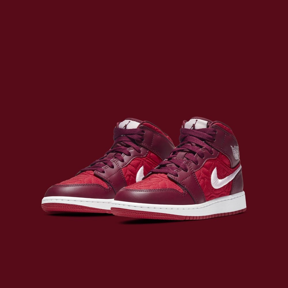 Nike Air Jordan 1 Mid SE Red Quilt popular