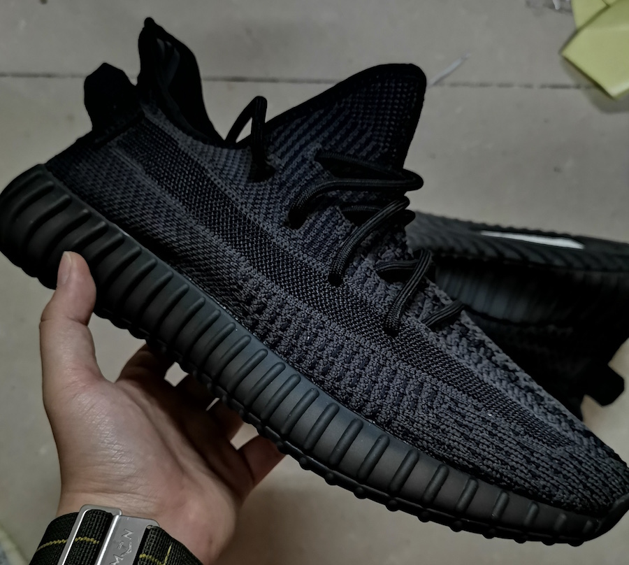 Black on shop black yeezy