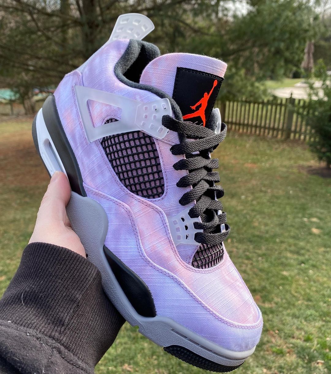 Jordan sales 4 galaxy