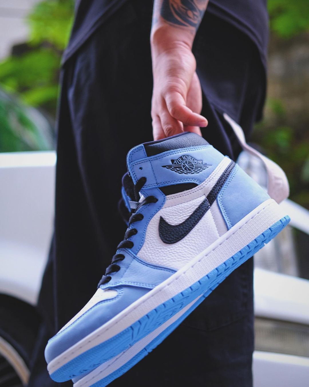 靴 Air Jordan 1 High OG\"University Blue Say Hello to the Air Jordan 1 Retro High OG “University Blue
