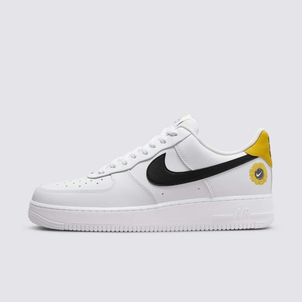 Air force 1 on sale white with yellow