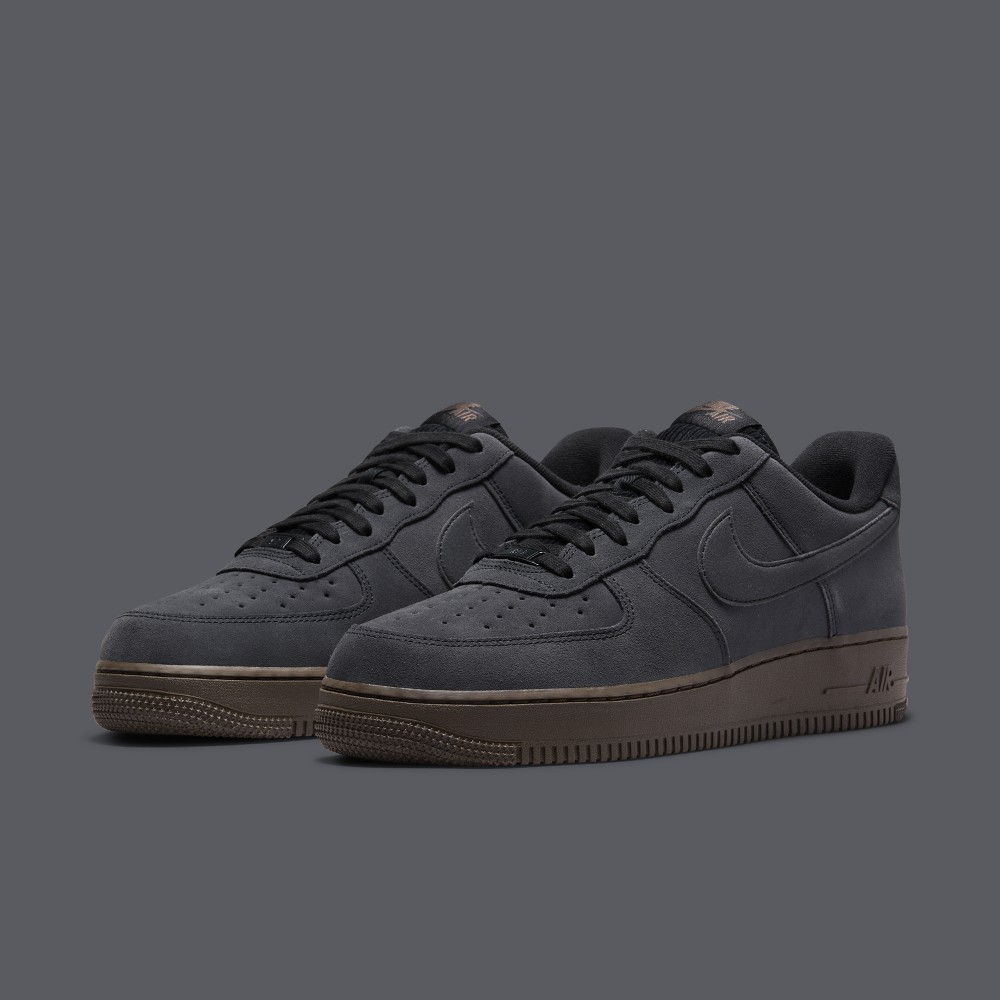 Respiración polvo misericordia Nike Highlights This Air Force 1 "Off Noir" with Sweet "Dark