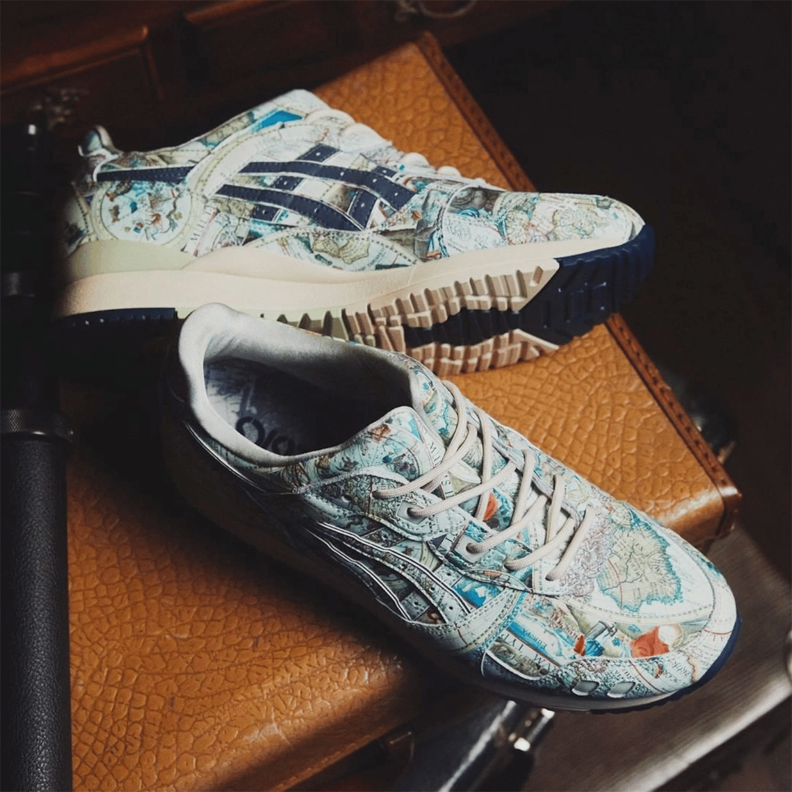 Nach einem atmos x ASICS GEL Lyte III World Map droppt ein Aged