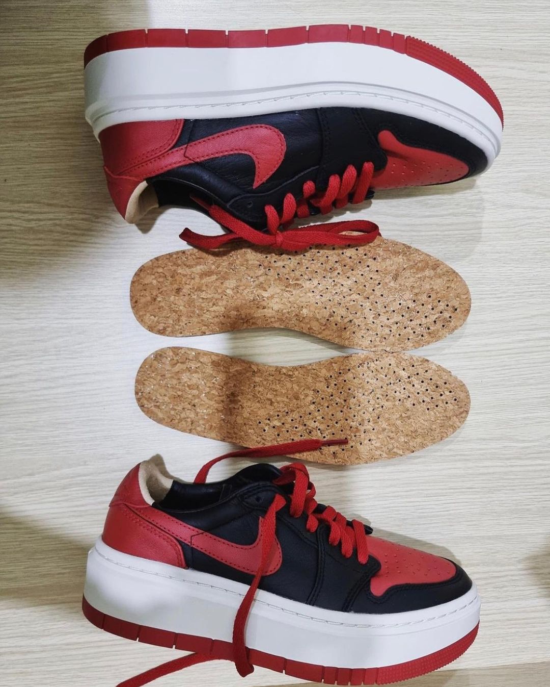 nike air jordan 1 lv8d