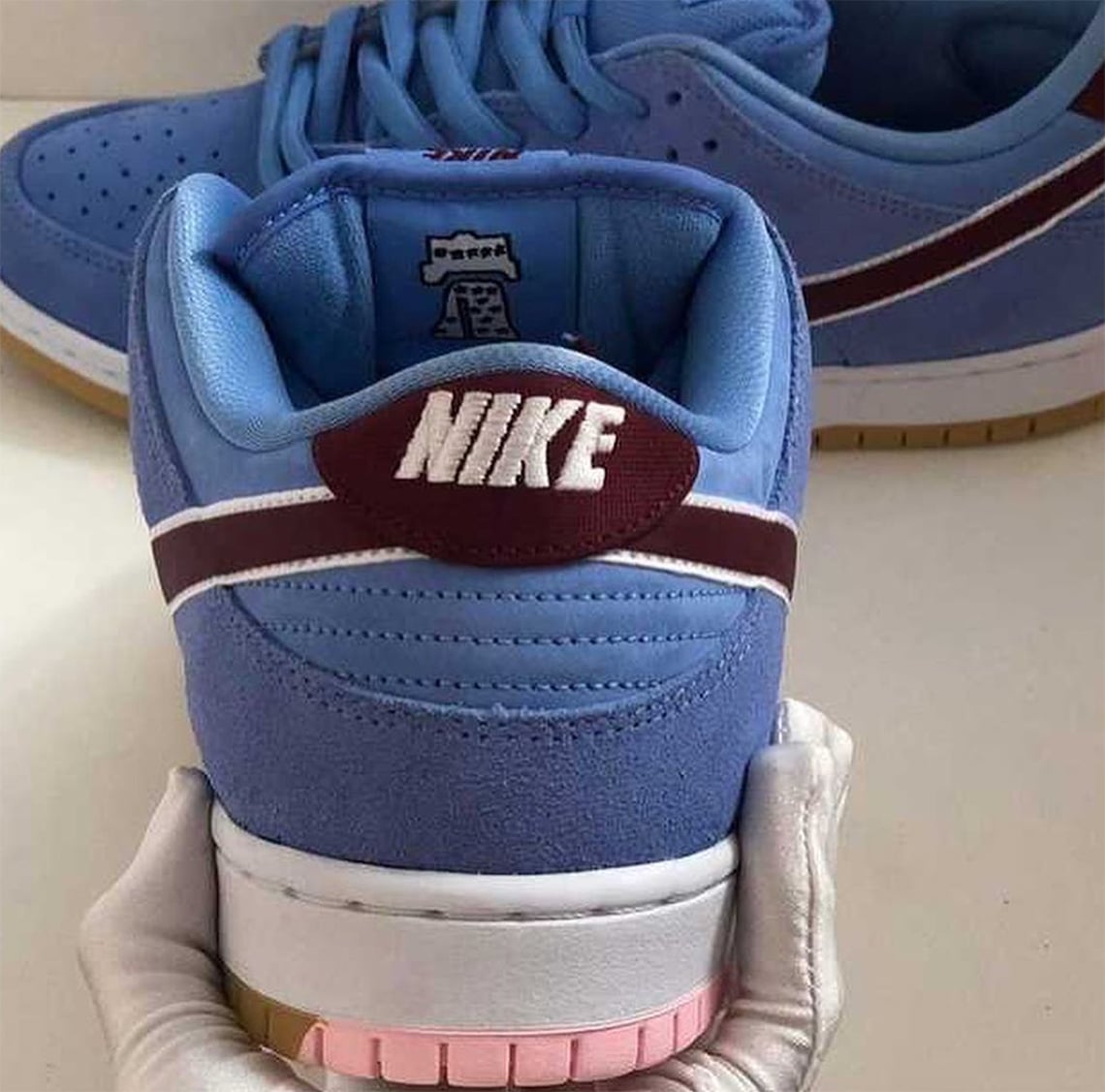 Check Out This Sample Off-White x Nike SB Dunk Low 'UNC' - Sneaker