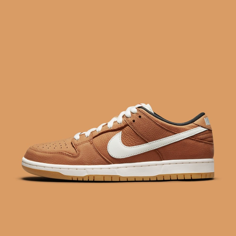 dunk low russet