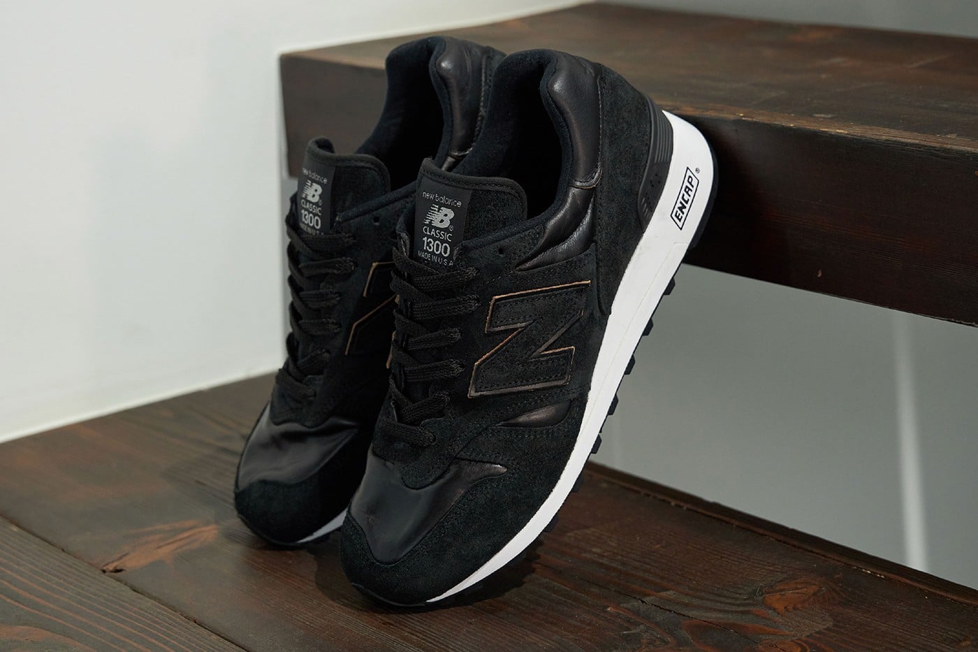 New balance zipper clearance sneakers