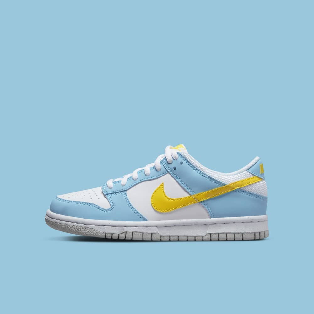 Manhattan no pagado Sentirse mal That's Why the New Nike Dunk Low Reminds Us of Homer Simpson 