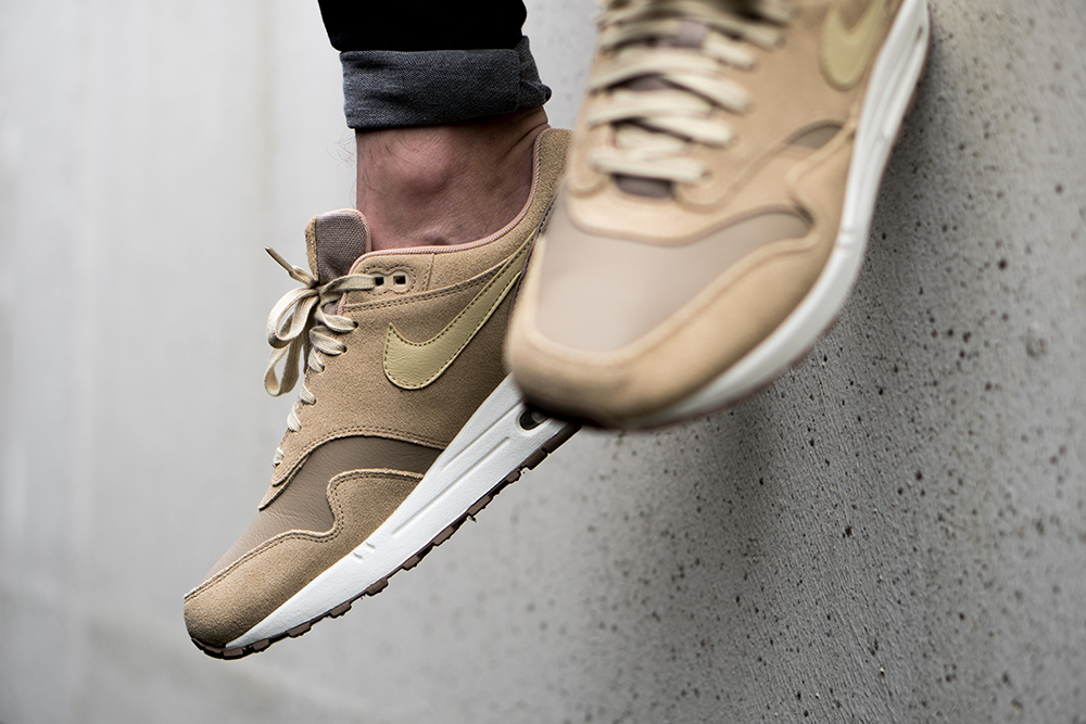 Nike Air Max 1 Premium Leather Khaki